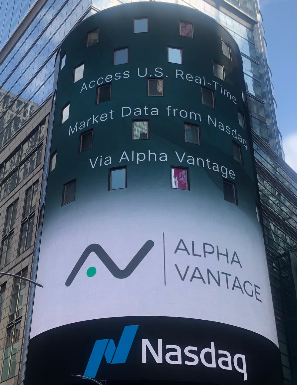 NASDAQ celebrates Alpha Vantage as an exchange-licensed provider of US market data @ NASDAQ Tower, Time Square, New York City